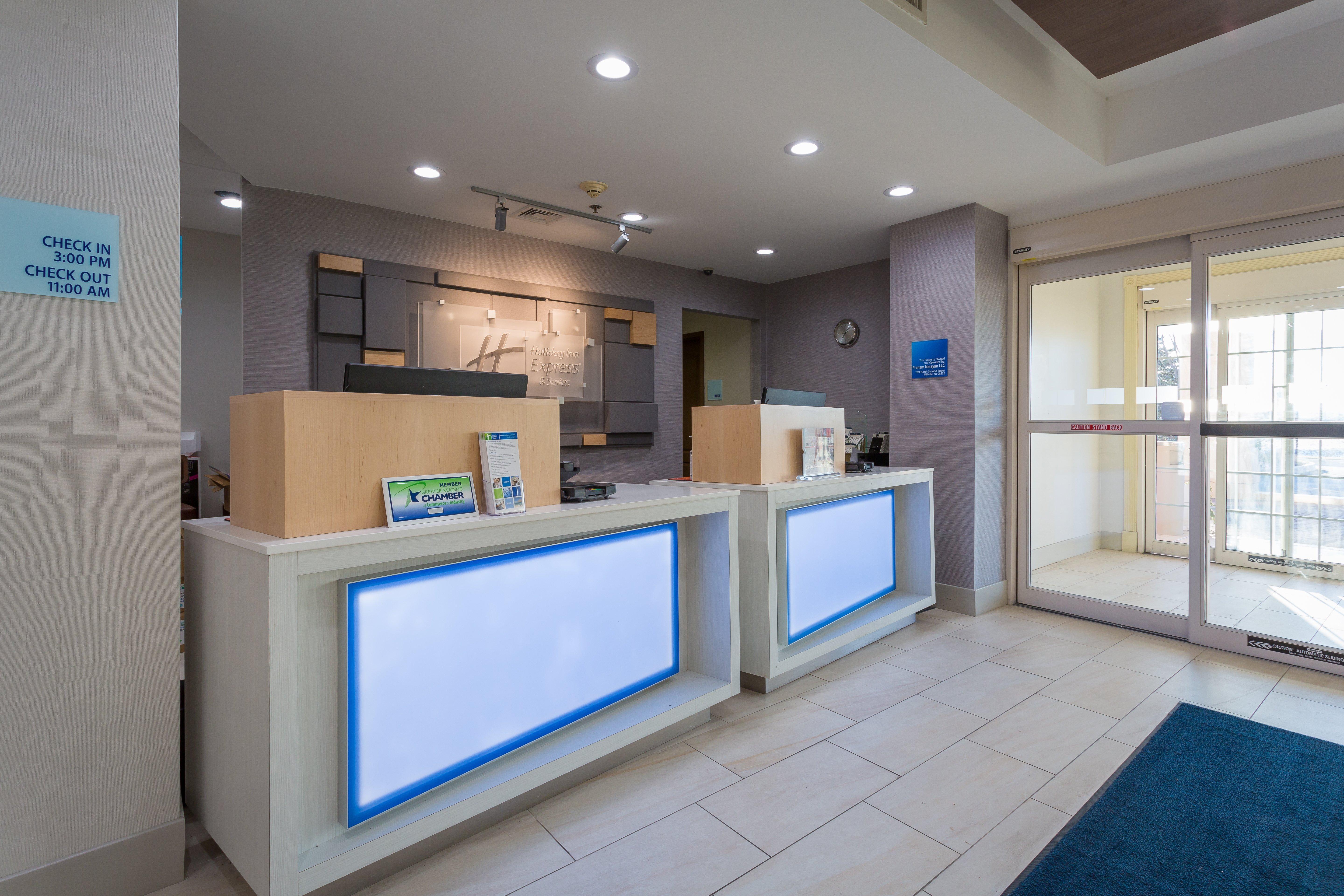 Holiday Inn Express Hotel & Suites Reading By Ihg Eksteriør billede